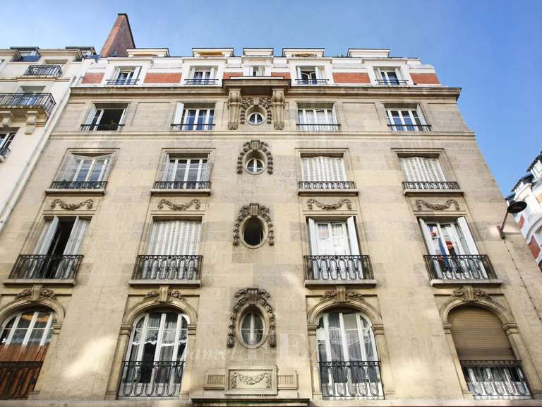 Appartement Paris 16e - 4 chambres - 138m²