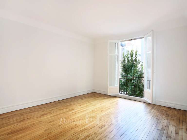 Appartement Paris 16e - 4 chambres - 138m²