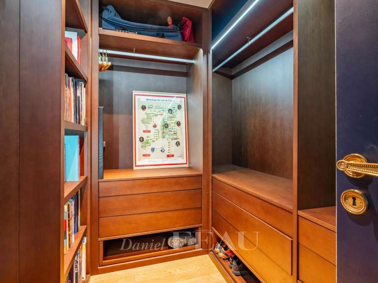Appartement Paris 6e - 4 chambres - 188m²