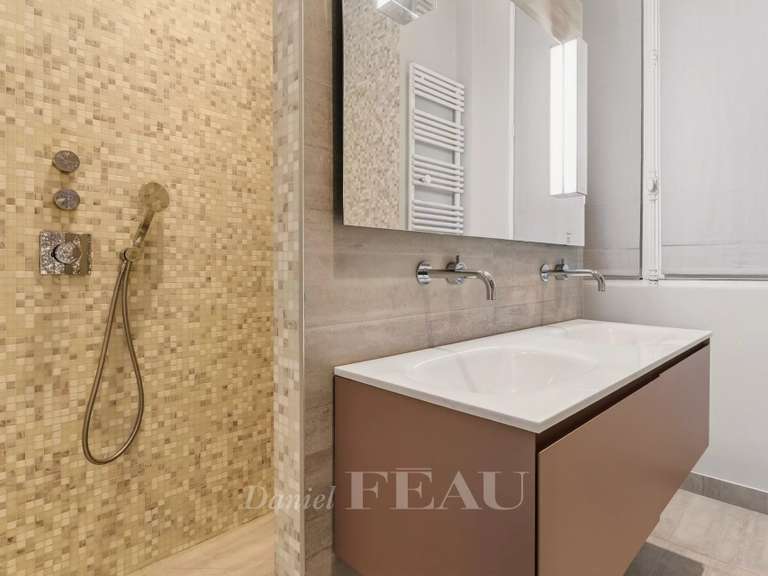 Appartement Paris 7e - 5 chambres - 257m²