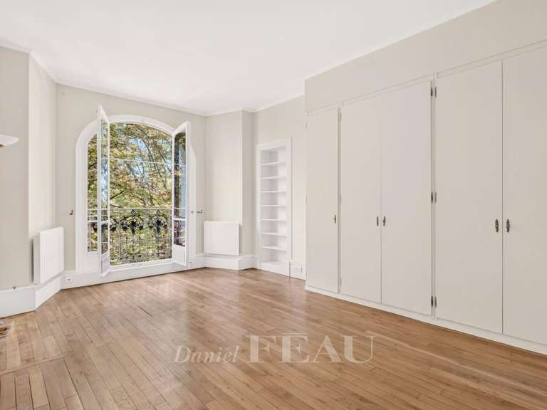 Appartement Paris 7e - 3 chambres - 172m²