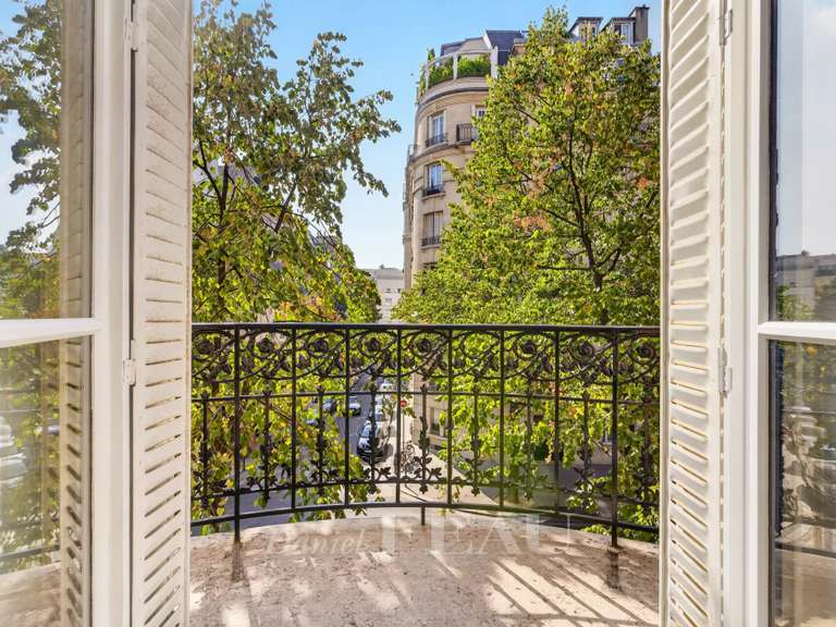 Appartement Paris 7e - 3 chambres - 131m²