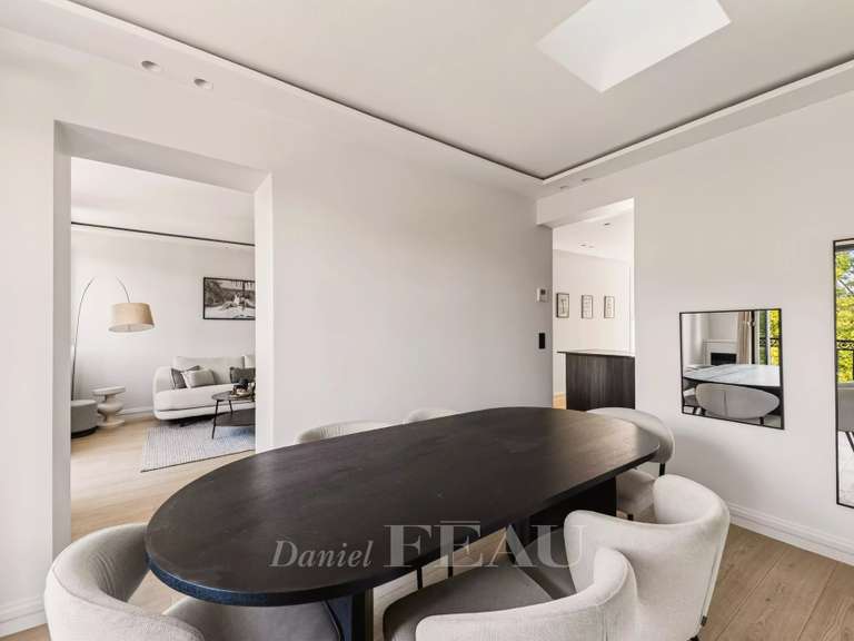 Appartement Paris 7e - 2 chambres - 87m²