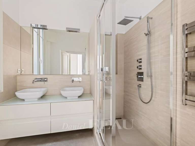 Appartement Paris 7e - 5 chambres - 246m²