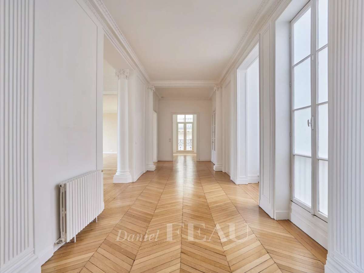 Apartment Paris 16e