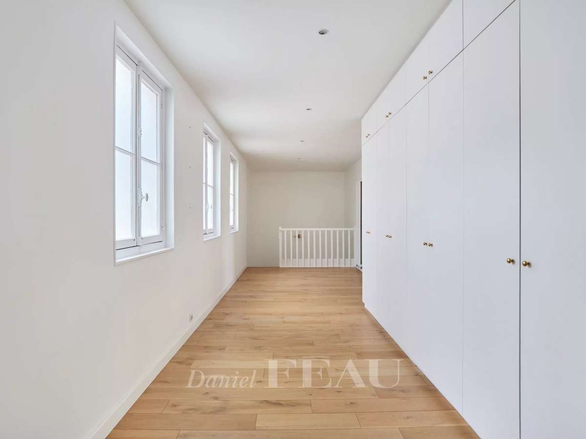 Apartment Paris 16e