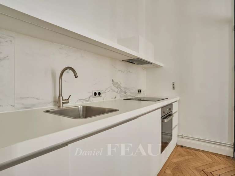 Appartement Paris 8e - 1 chambre - 75m²