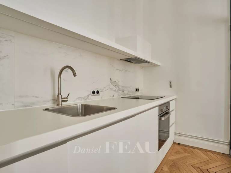 Appartement Paris 8e - 1 chambre - 75m²
