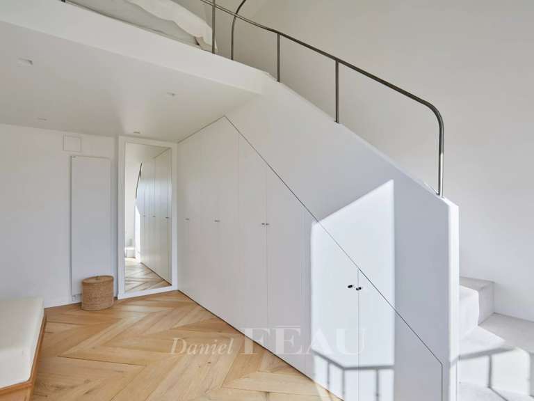 Appartement Paris 16e - 3 chambres - 215m²