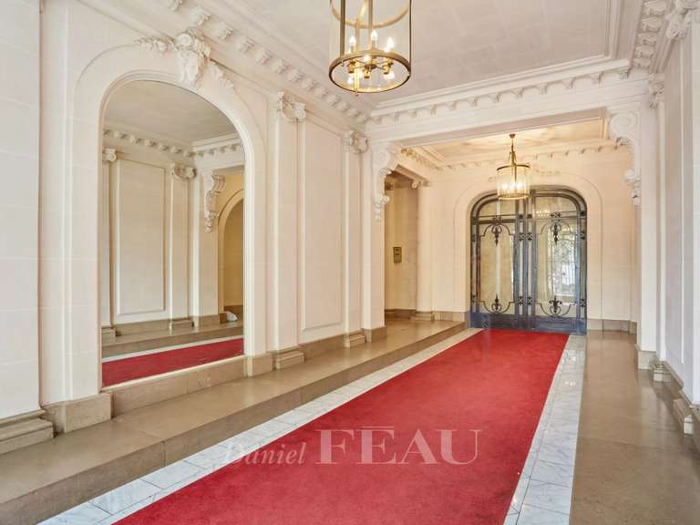 Appartement Paris 16e - 4 chambres - 430m²