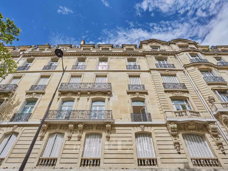 Appartement Paris 16e - 4 chambres - 430m²