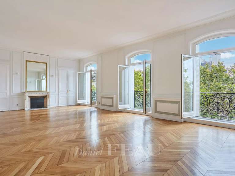 Appartement Paris 16e - 4 chambres - 430m²