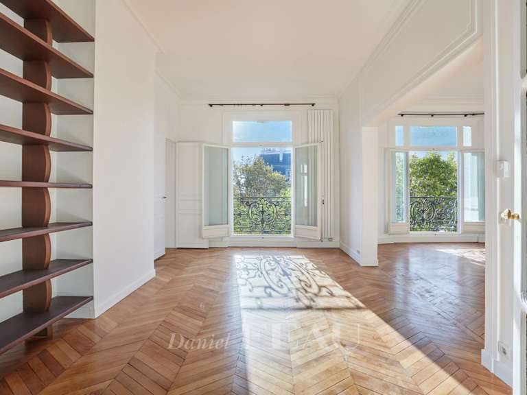Appartement Paris 16e - 5 chambres - 361m²