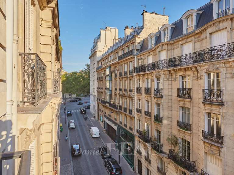 Appartement Paris 16e - 5 chambres - 361m²