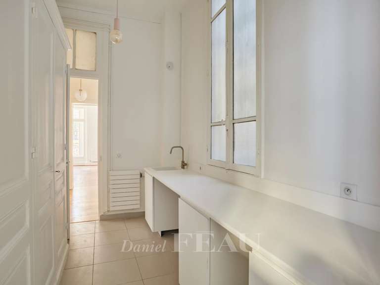 Appartement Paris 16e - 5 chambres - 361m²