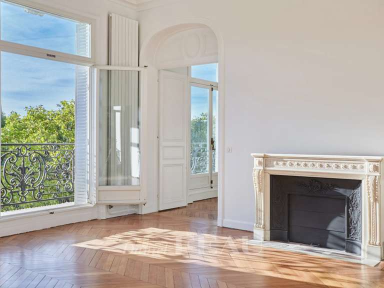 Appartement Paris 16e - 5 chambres - 361m²