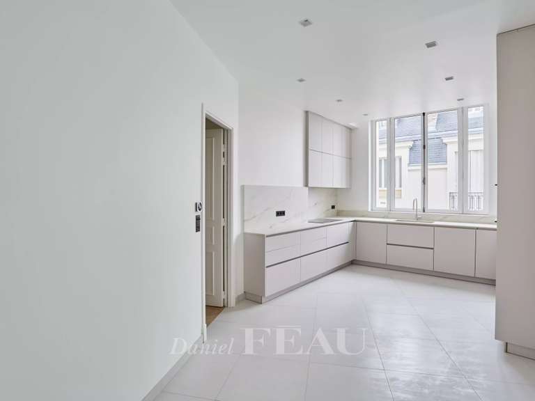 Appartement Paris 16e - 4 chambres - 286m²
