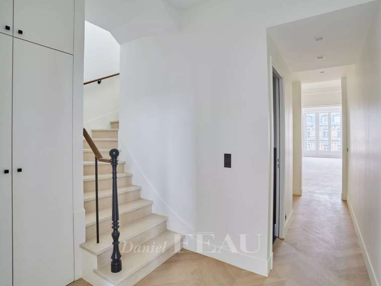 Appartement Paris 16e - 4 chambres - 286m²