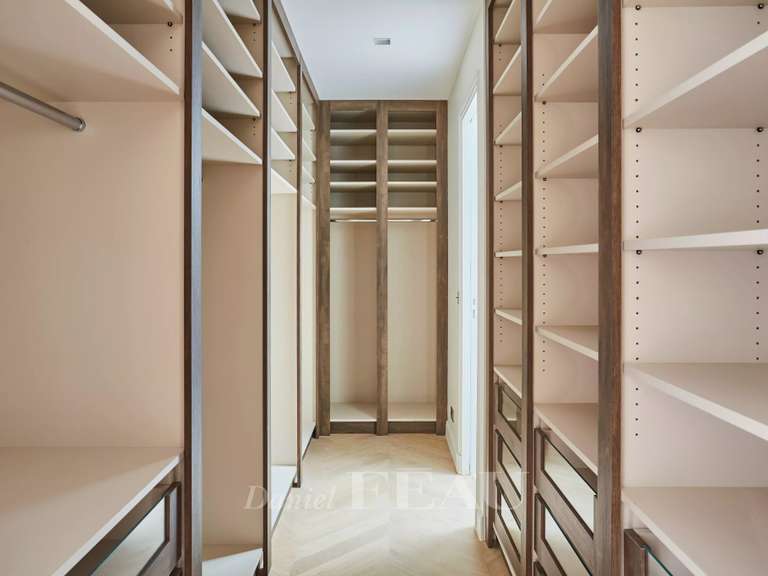 Appartement Paris 16e - 4 chambres - 286m²