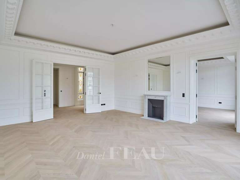Appartement Paris 16e - 4 chambres - 286m²