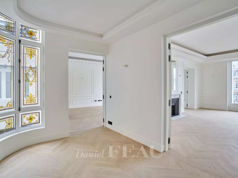 Appartement Paris 16e - 4 chambres - 286m²