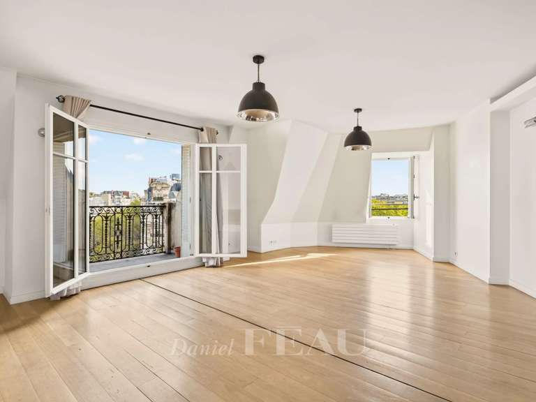 Appartement Paris 7e - 2 chambres - 129m²