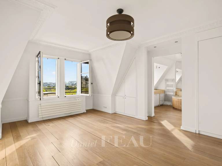 Appartement Paris 7e - 2 chambres - 129m²