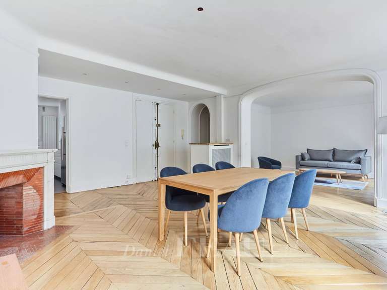 Appartement Paris 8e - 3 chambres - 126m²