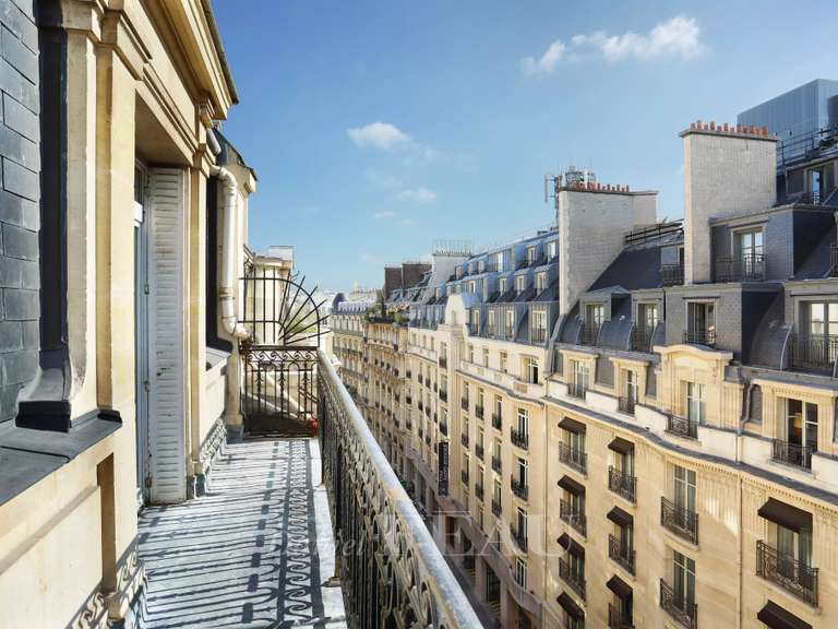 Appartement Paris 8e - 4 chambres - 176m²