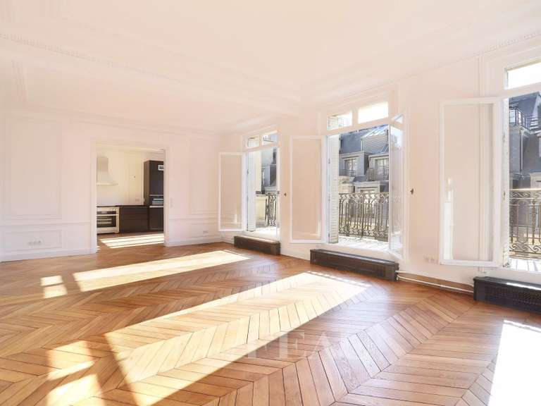 Appartement Paris 8e - 4 chambres - 176m²