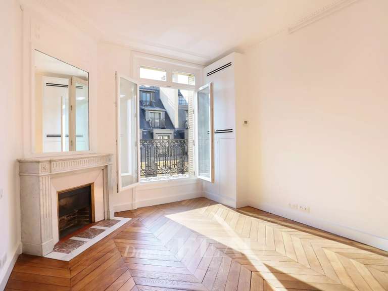 Appartement Paris 8e - 4 chambres - 176m²