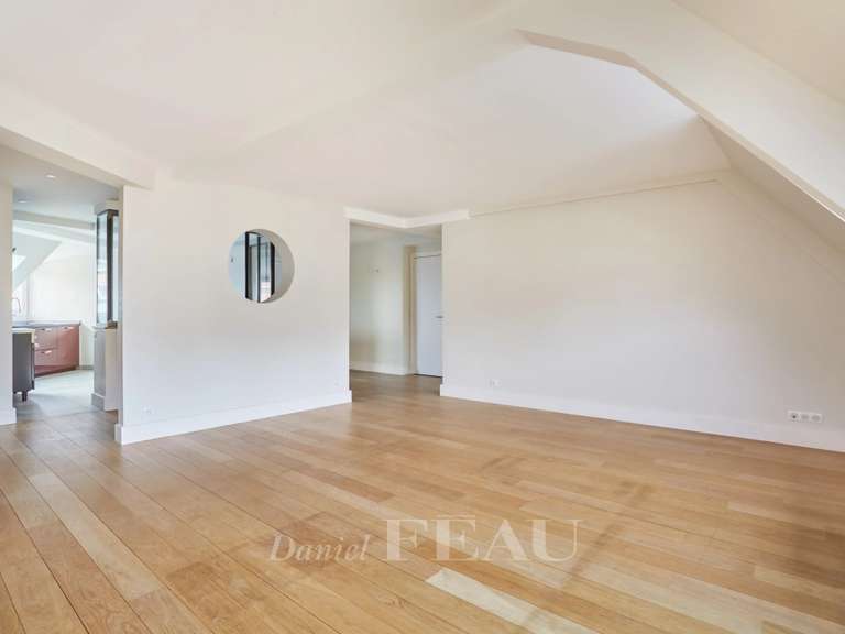 Appartement Paris 16e - 2 chambres - 120m²