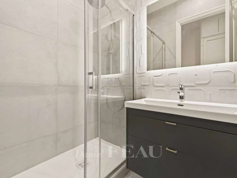 Appartement Paris 17e - 4 chambres - 240m²