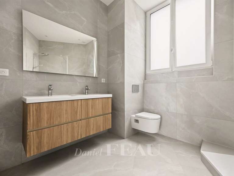 Appartement Paris 17e - 4 chambres - 240m²