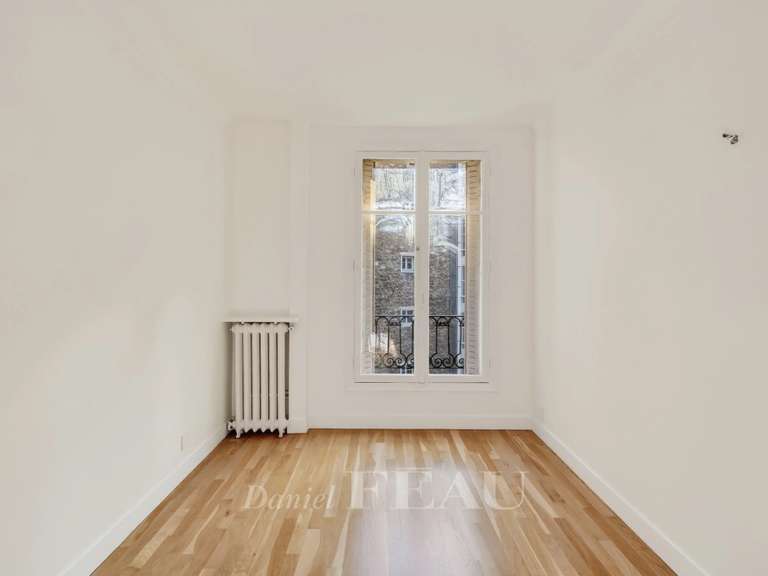 Appartement Paris 16e - 3 chambres - 111m²