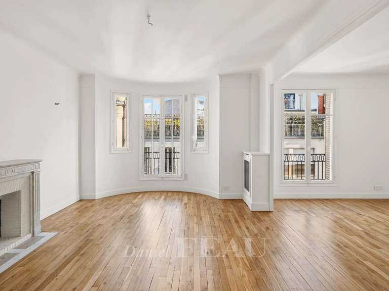 Appartement Paris 16e - 3 chambres - 111m²