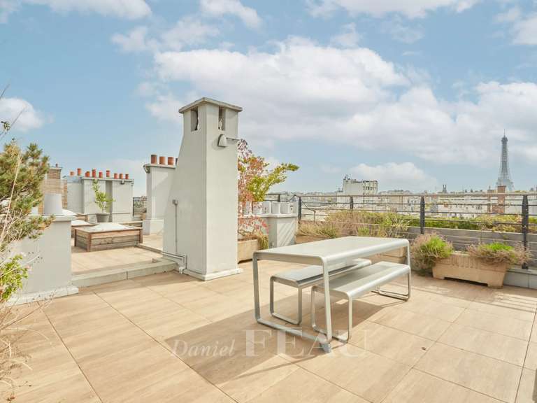 Appartement Paris 16e - 4 chambres - 159m²