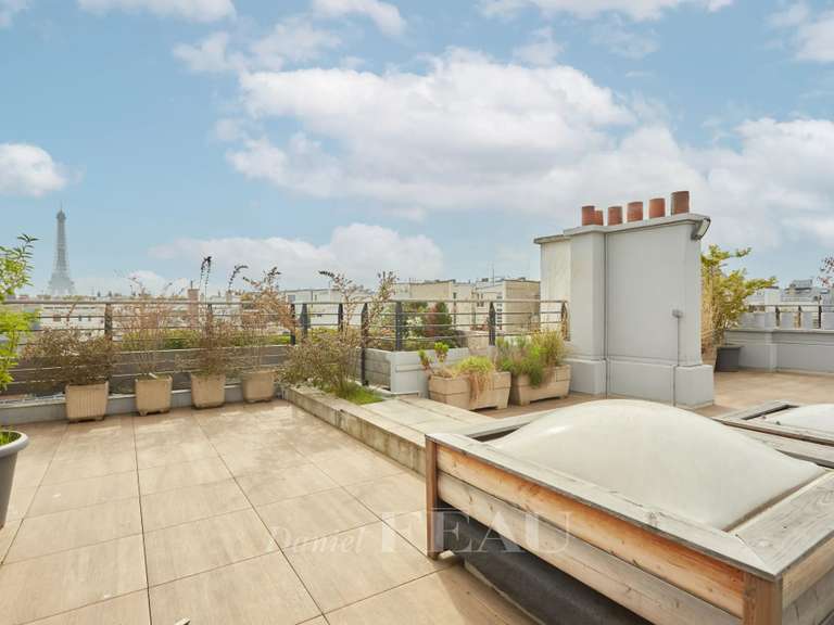 Appartement Paris 16e - 4 chambres - 159m²