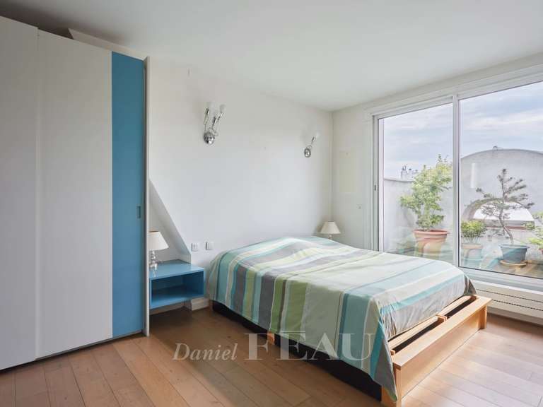 Appartement Paris 16e - 4 chambres - 159m²