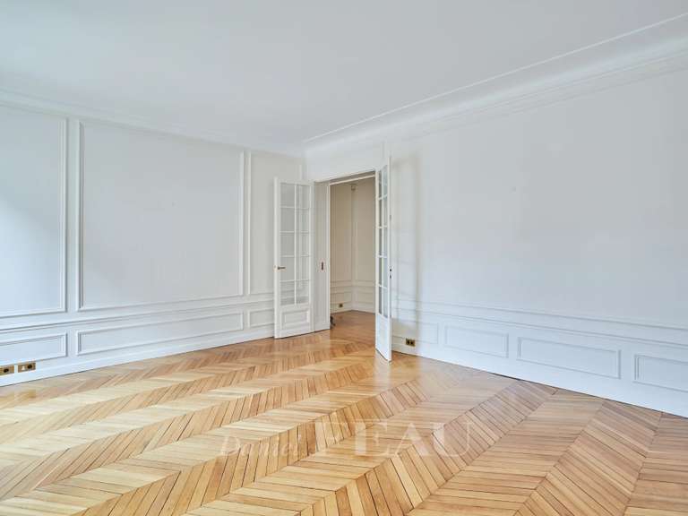 Appartement Paris 7e - 2 chambres - 111m²