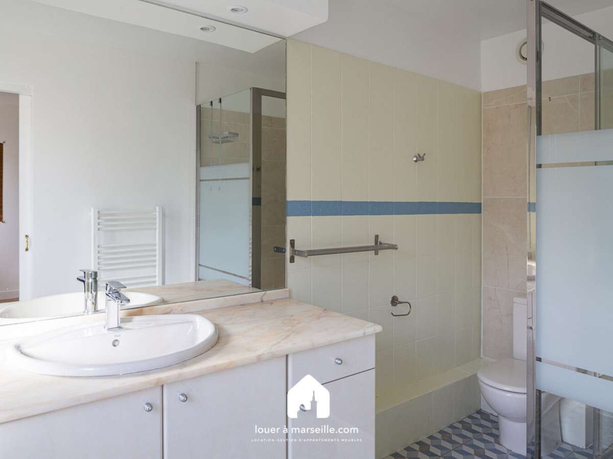 Apartment Marseille 6e