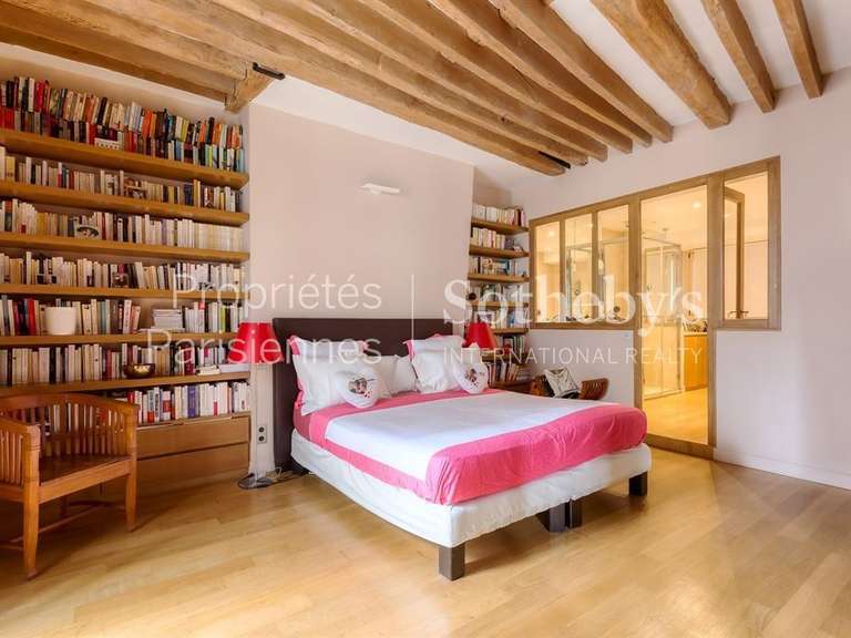 Appartement Paris 3e - 4 chambres - 272m²