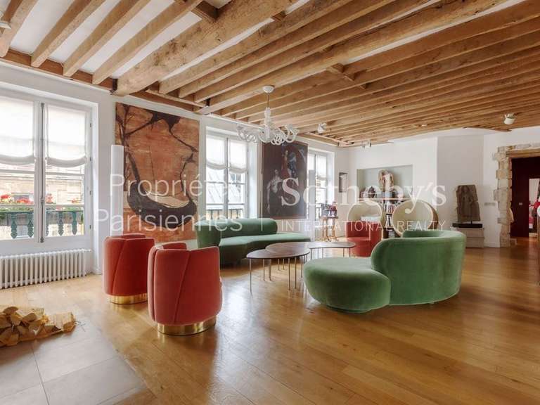 Appartement Paris 3e - 4 chambres - 272m²