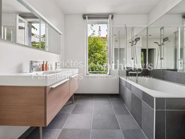 Maison Paris 16e - 4 chambres - 158m²
