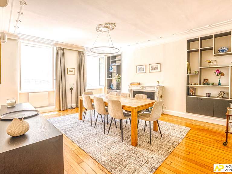 Maison Versailles - 5 chambres - 182m²