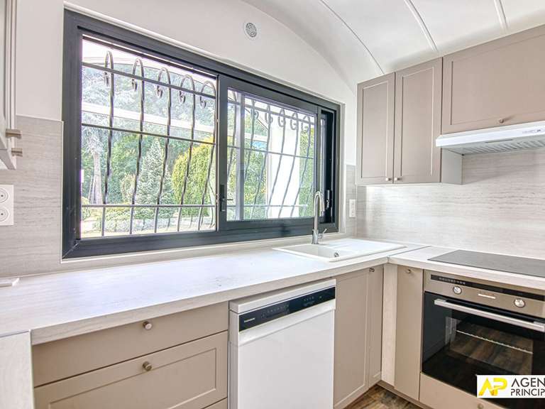 Maison La Celle-Saint-Cloud - 3 chambres - 191m²