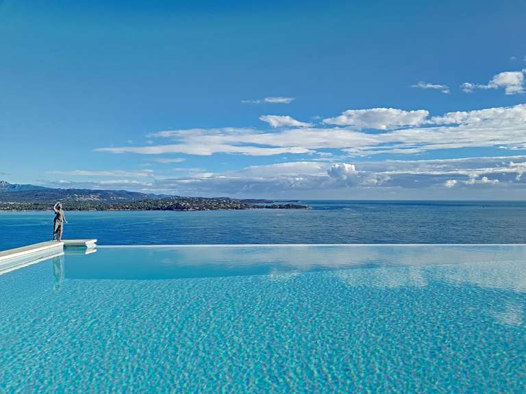 Maison Porto-Vecchio - 5 chambres - 340m²