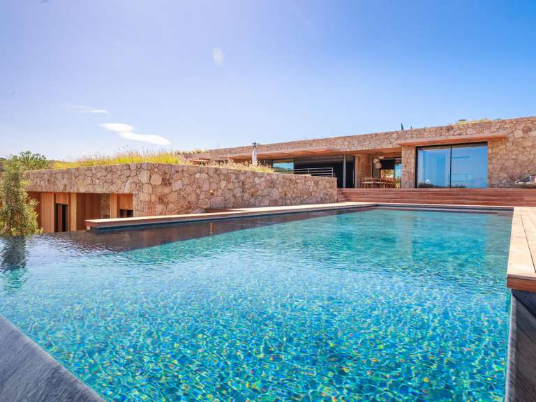 House Bonifacio - 6 bedrooms - 450m²