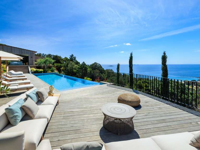 Maison Porto-Vecchio - 6 chambres - 300m²