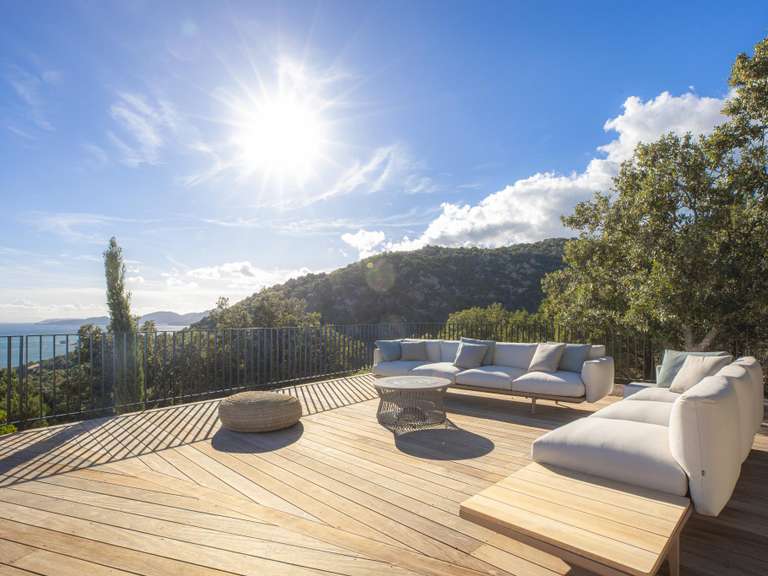 Maison Porto-Vecchio - 6 chambres - 300m²